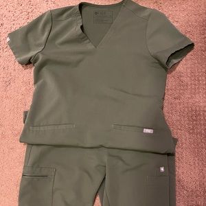 COPY - Figs scrub set. XS